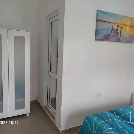 Cocheta Curte Privata La 5 Minute De Plaja Guest house *